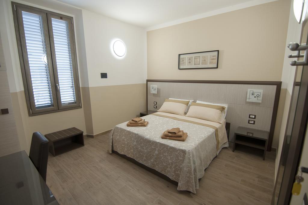 Guesthouse Buonarroti Florenz Zimmer foto